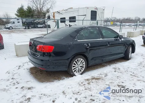 2014 Volkswagen Jetta 1.8T Sel from USA, damaged, VIN 3VWL17AJ1EM437503